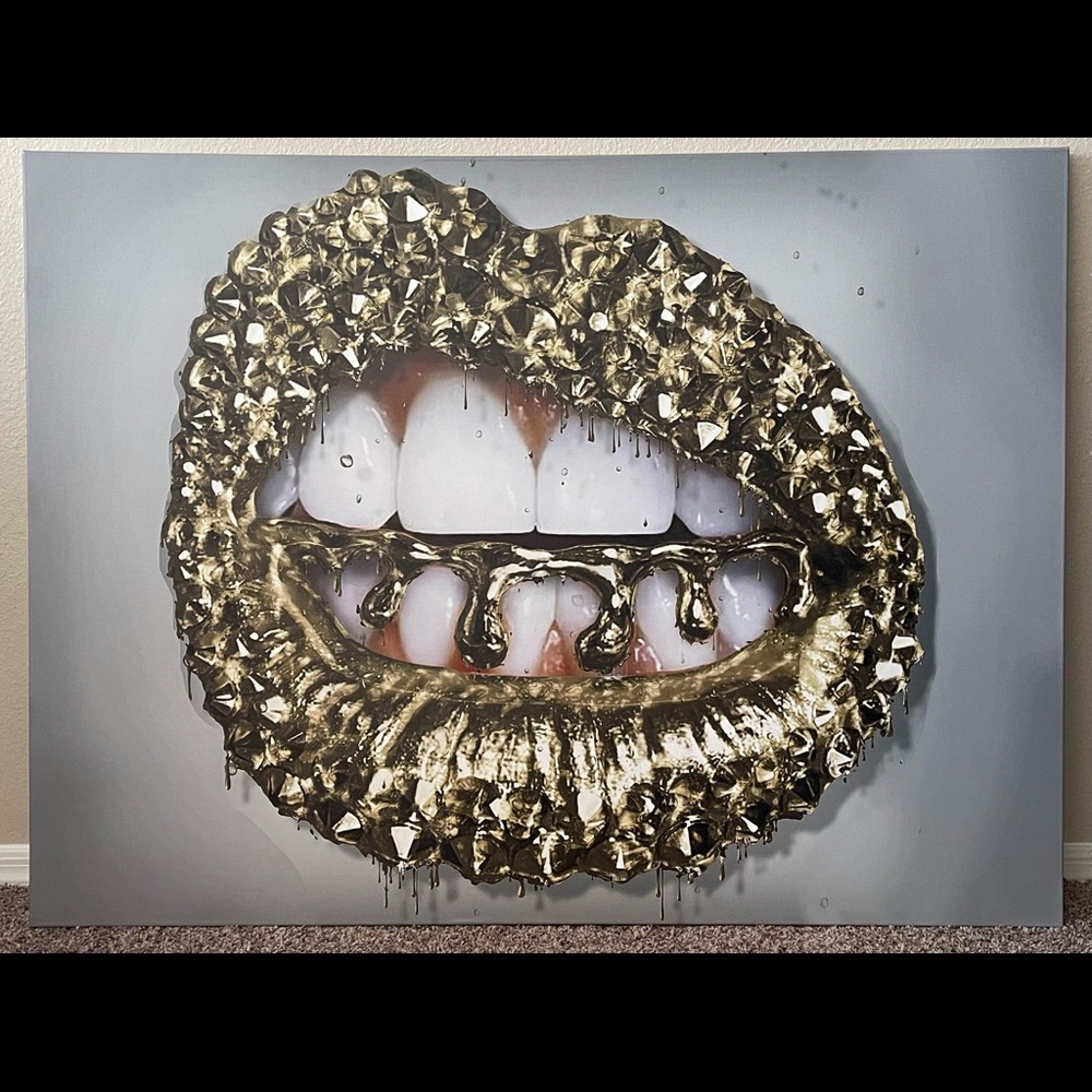 Brand New - Dripping Gold Lips (Rare)